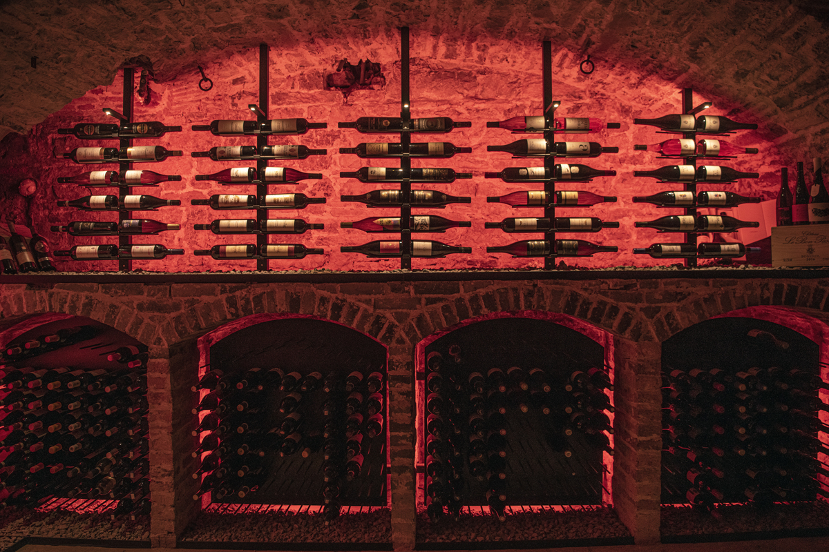 Wine Cellar La Chapelle Anthisnes, Les Ardennes